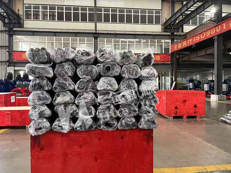 華運機械一批軟管泵定制軟管生產(chǎn)完畢，彰顯專業(yè)制造實力